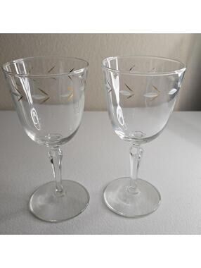 Set of 2 Vintage Libbey Windswept Water Wine Goblets